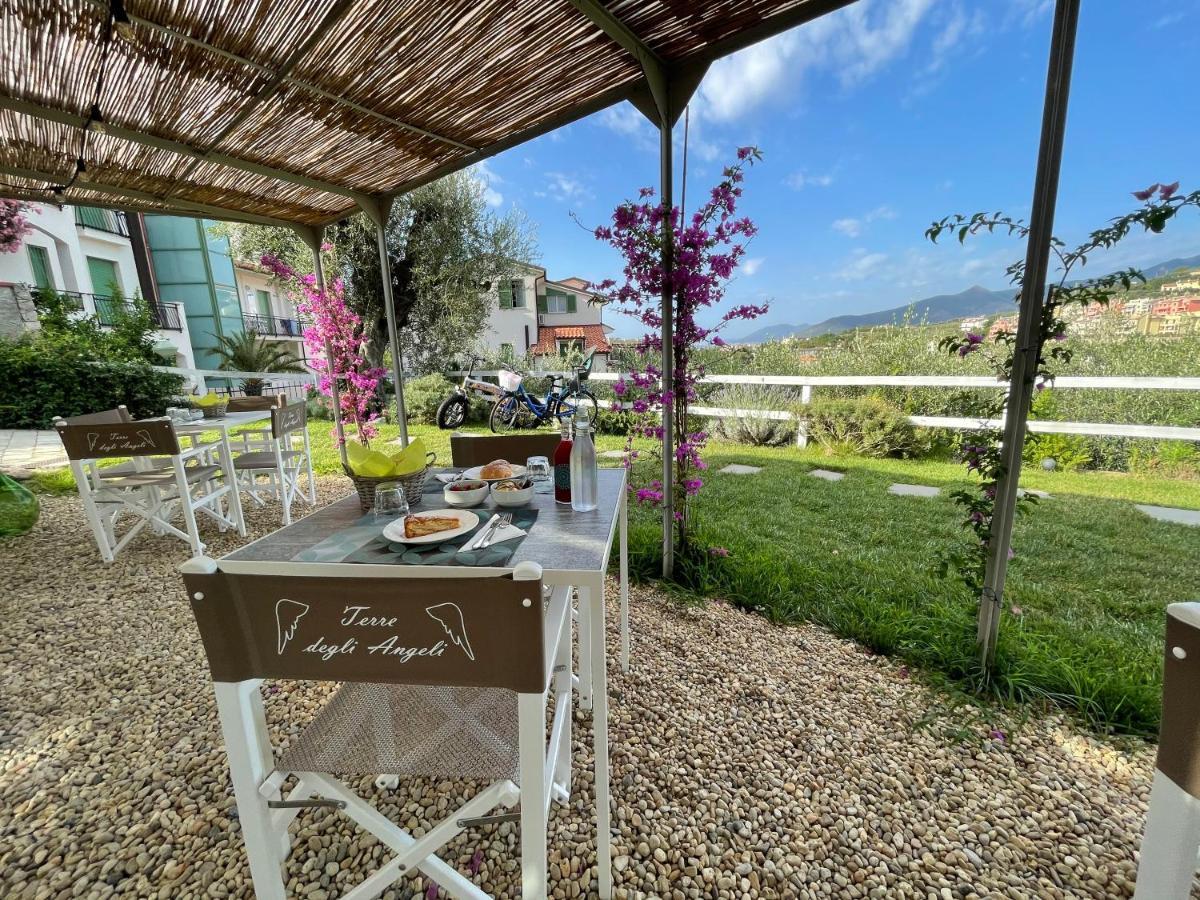Appartamento Pesco "A Casa Felice" Pietra Ligure Exterior photo